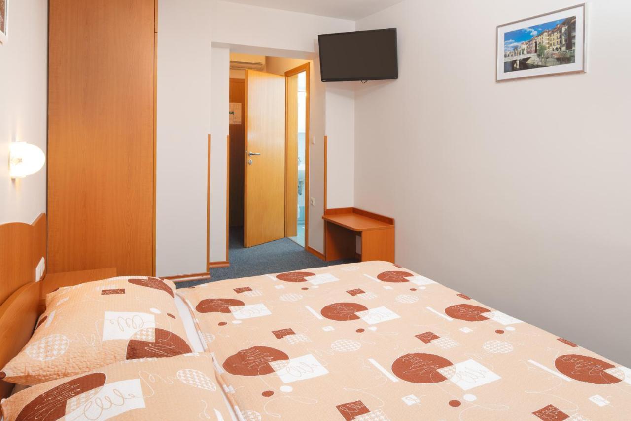 Rooms Sustersic Ljubljana Kültér fotó