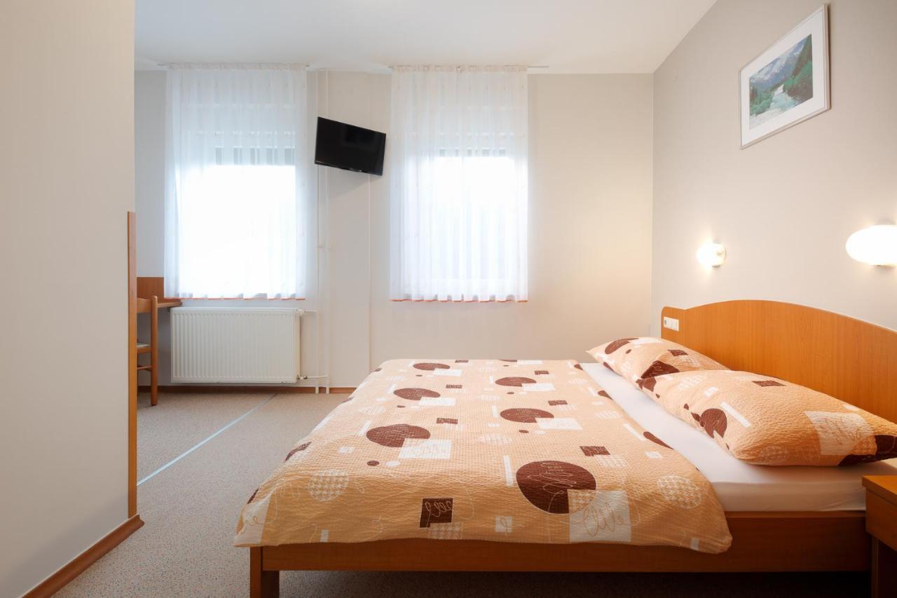 Rooms Sustersic Ljubljana Kültér fotó